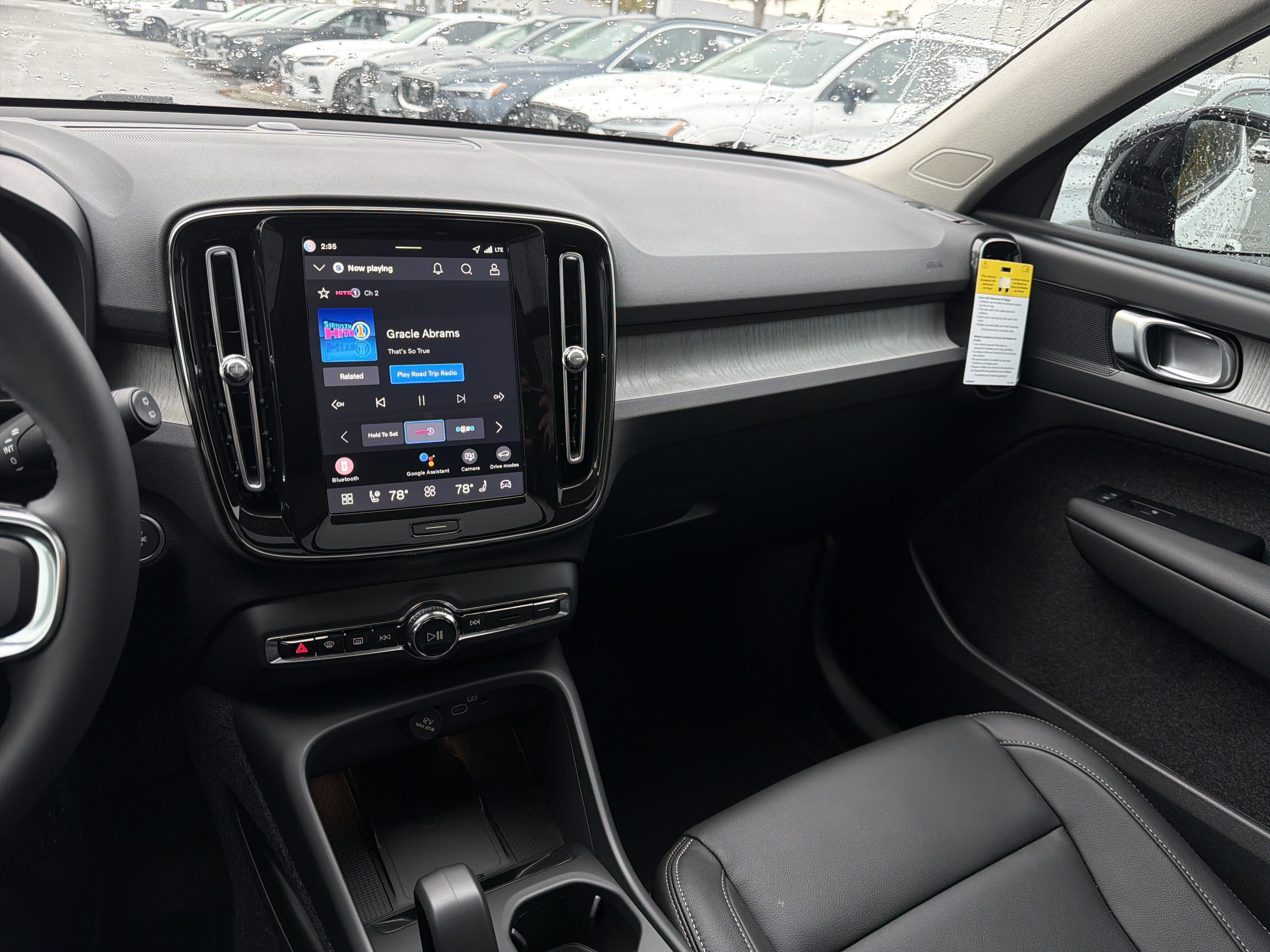 New 2026 Volvo XC40 B4 Core FWD image 17
