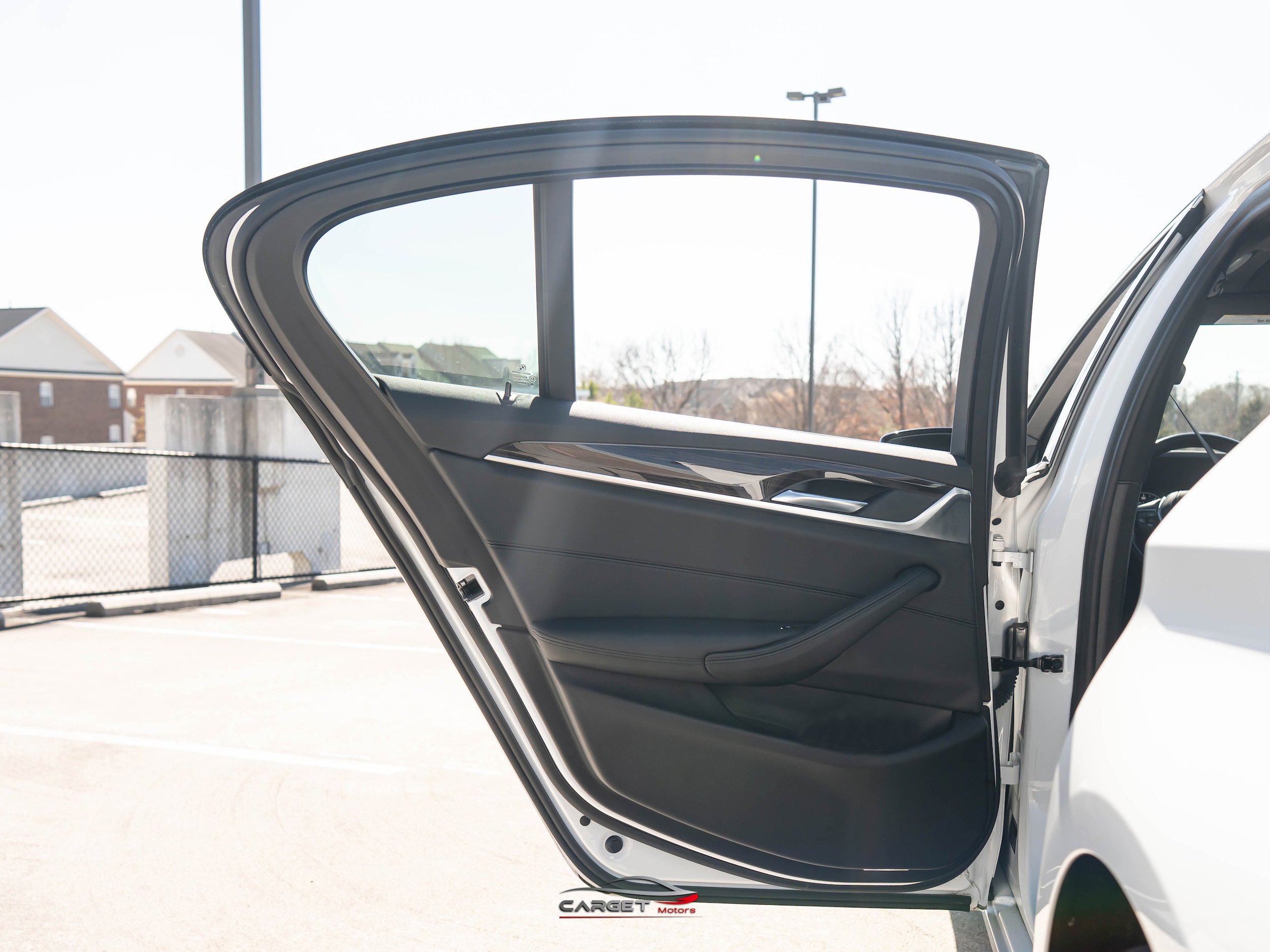 Used 2018 BMW 530i xDrive w/ Premium Package image 44