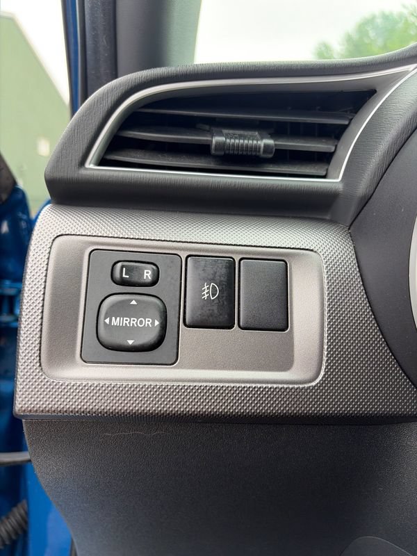 Used 2016 Scion tC FWD image 17
