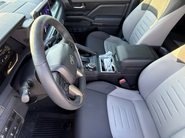 Used 2024 Toyota Tacoma TRD Sport w/ TRD Sport Upgrade Package AWD/4WD image 18