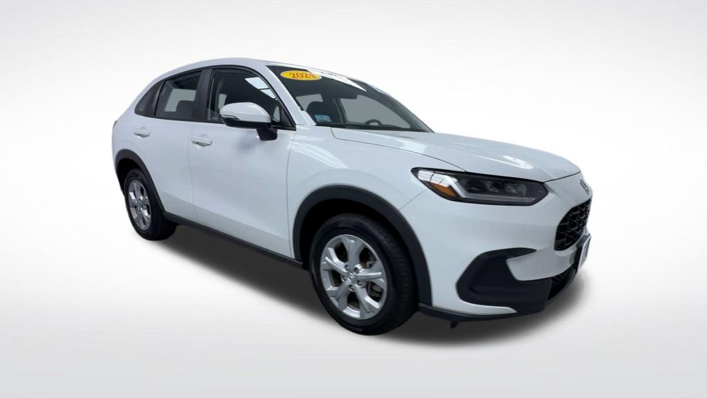 Used 2024 Honda HR-V LX image 2