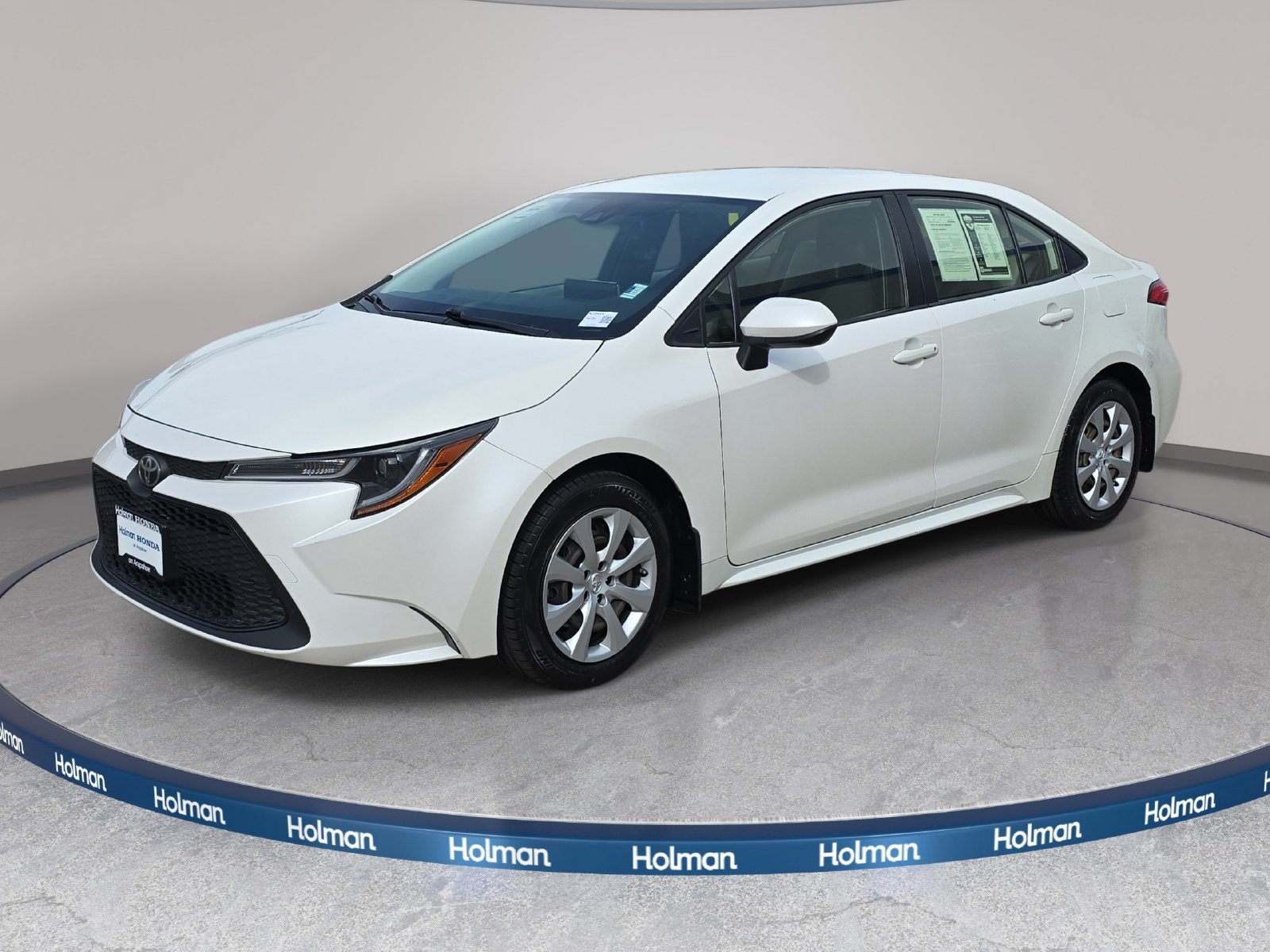 Used 2021 Toyota Corolla LE FWD image 1