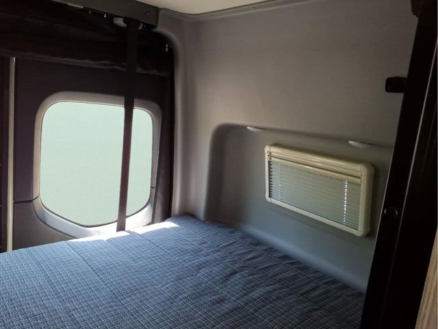 Used 2022 Mercedes-Benz Sprinter 144 Cargo image 13