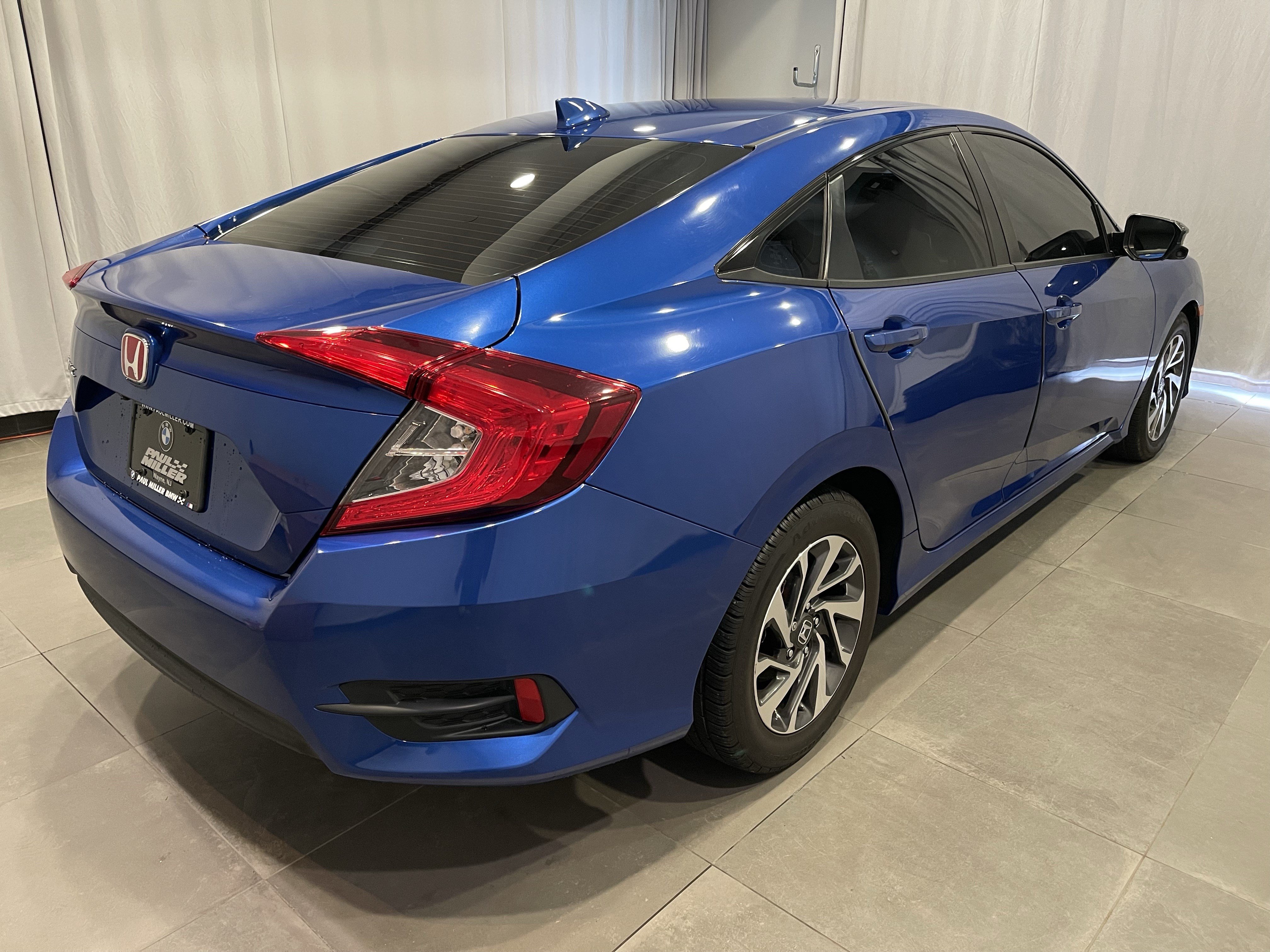 Used 2018 Honda Civic EX image 7