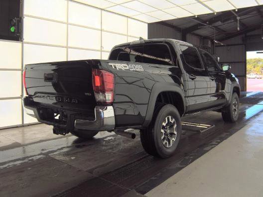 Used 2017 Toyota Tacoma TRD Off-Road w/ Tow Package (A/T) video 2