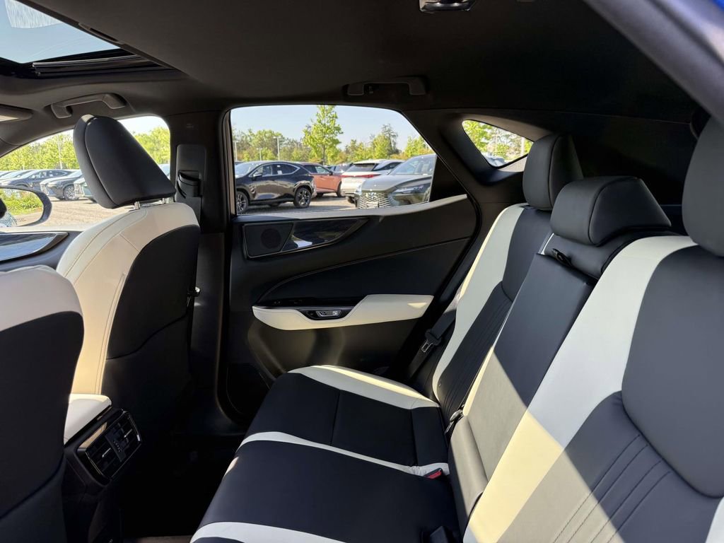 Used 2023 Lexus NX 350 AWD image 17