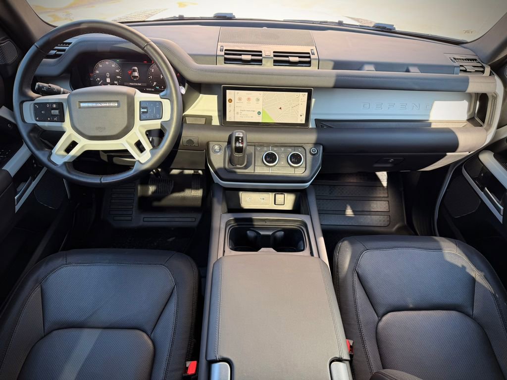 Used 2024 Land Rover Defender 110 X-Dynamic SE image 19