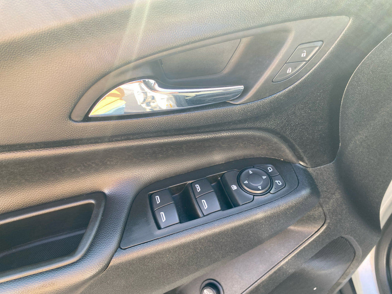 Used 2022 Chevrolet Equinox LT image 15