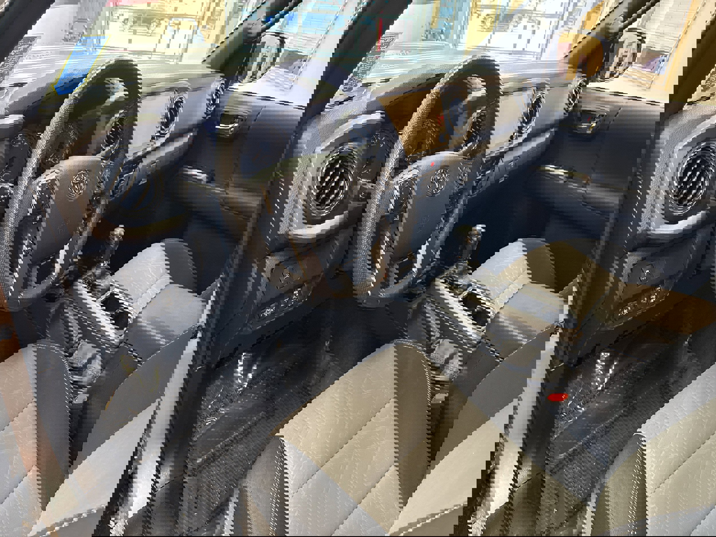 Used 2023 Toyota Tacoma TRD Sport image 25