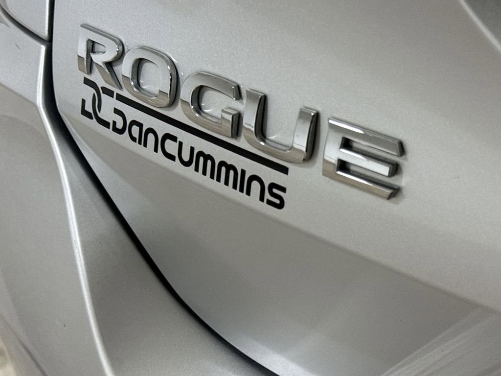 Used 2017 Nissan Rogue S AWD/4WD image 25