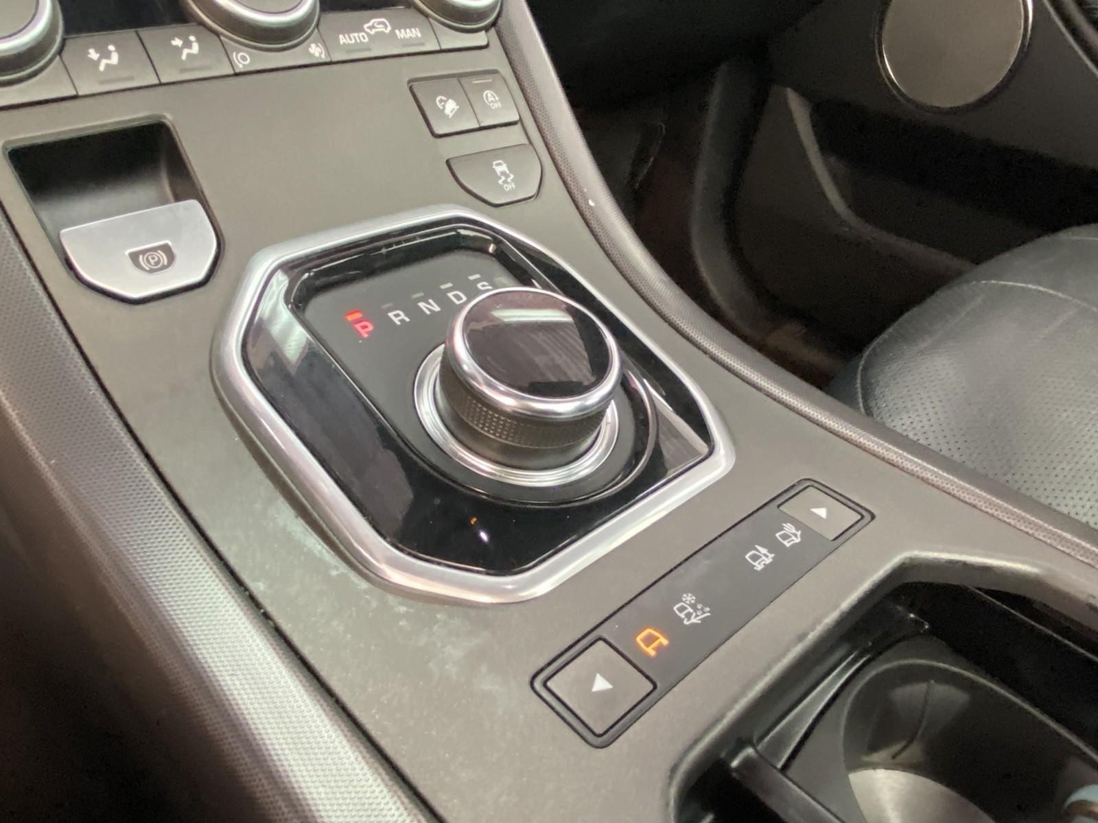Used 2018 Land Rover Range Rover Evoque SE AWD/4WD image 21