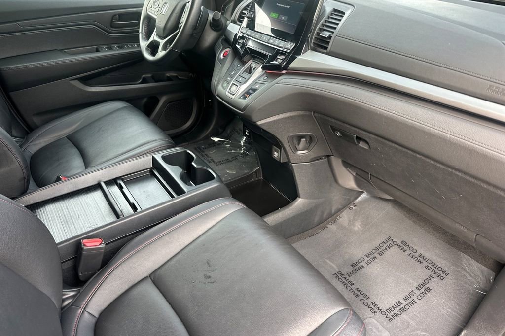 Certified 2023 Honda Odyssey Sport image 17