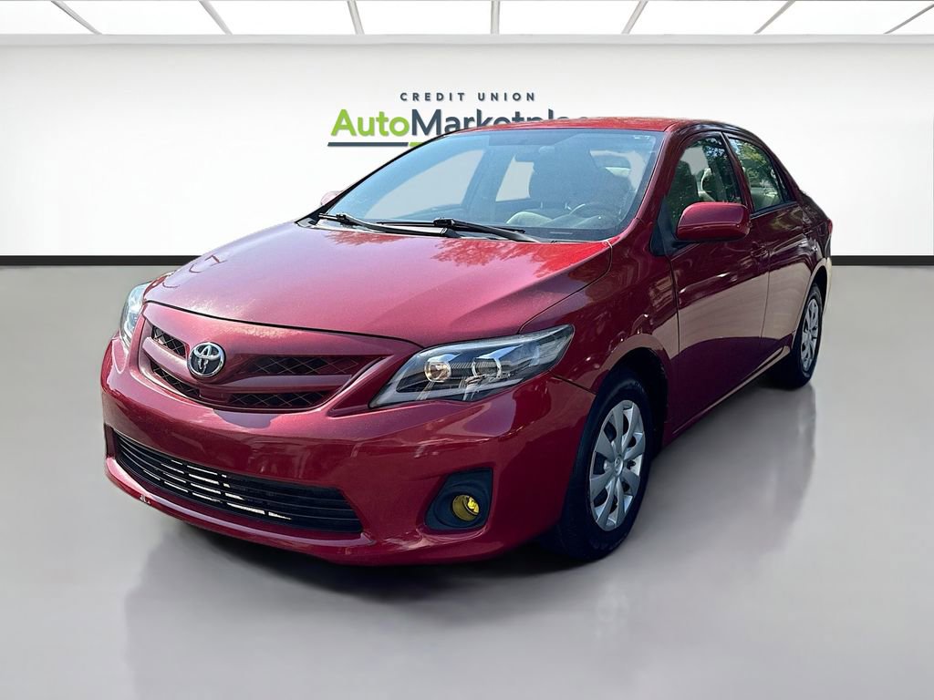 Used 2013 Toyota Corolla L FWD image 3