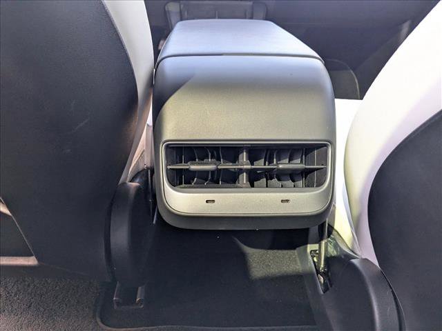 Used 2022 Tesla Model 3 Long Range image 17