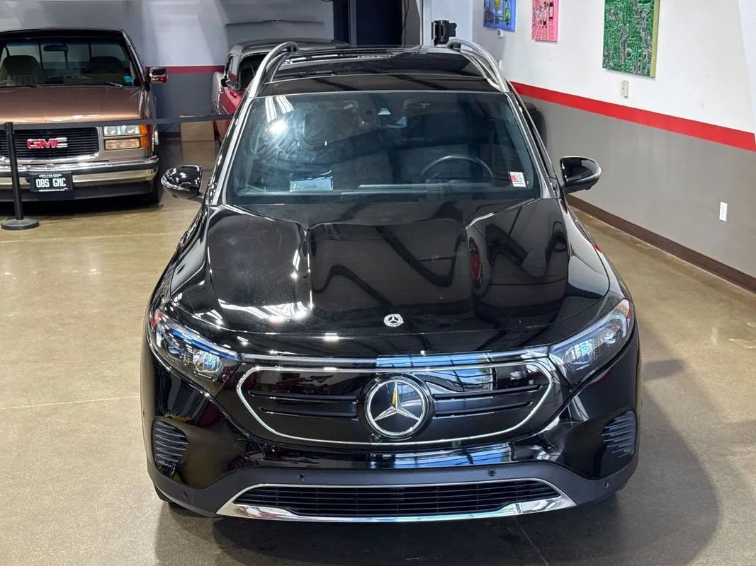 Used 2023 Mercedes-Benz EQB 350 4MATIC SUV w/ Pinnacle Package image 7