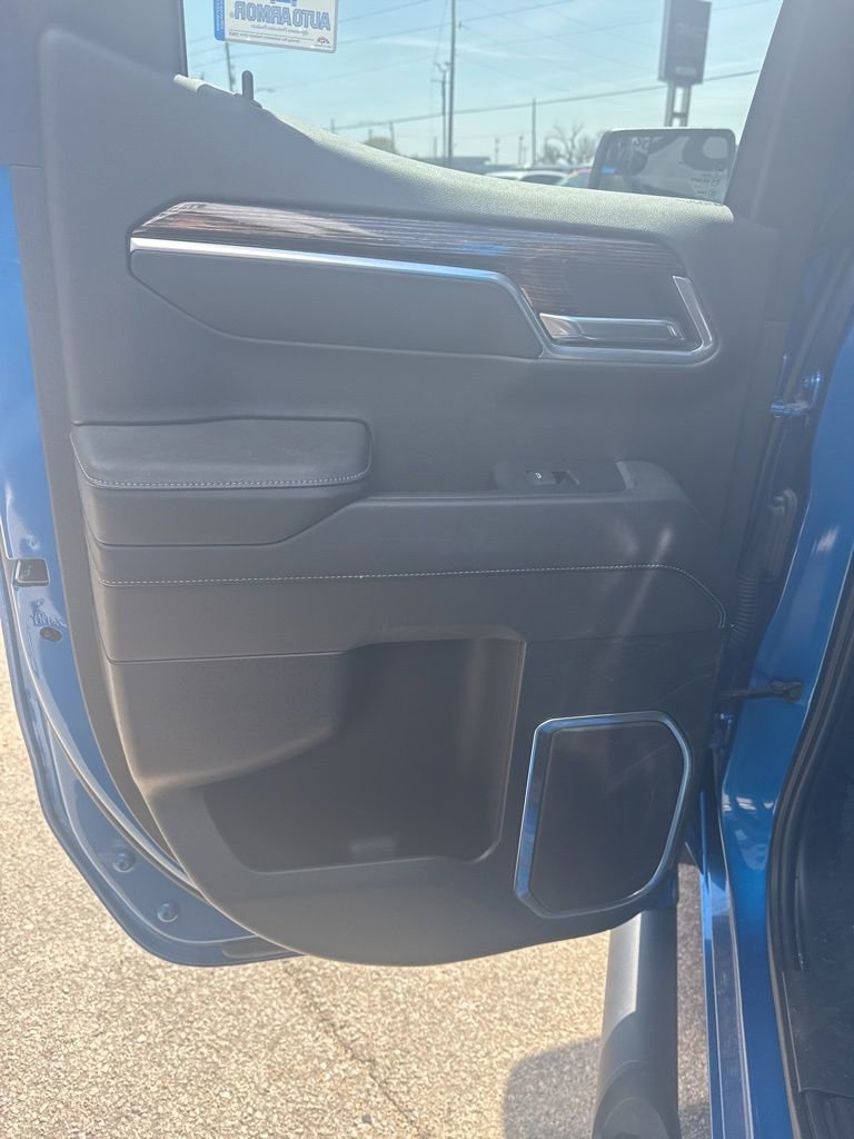 Used 2023 GMC Sierra 1500 Elevation image 12