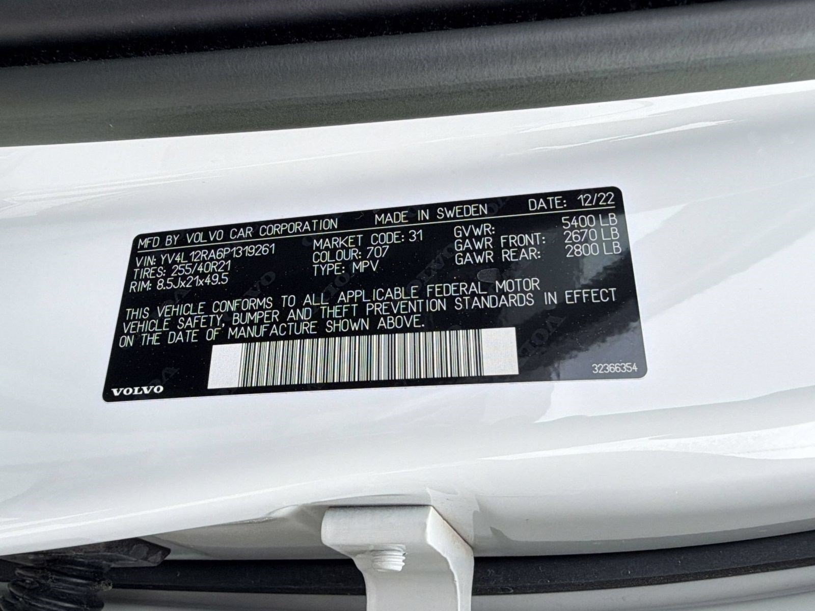 Certified 2023 Volvo XC60 B5 Ultimate w/ Climate Package AWD/4WD image 24