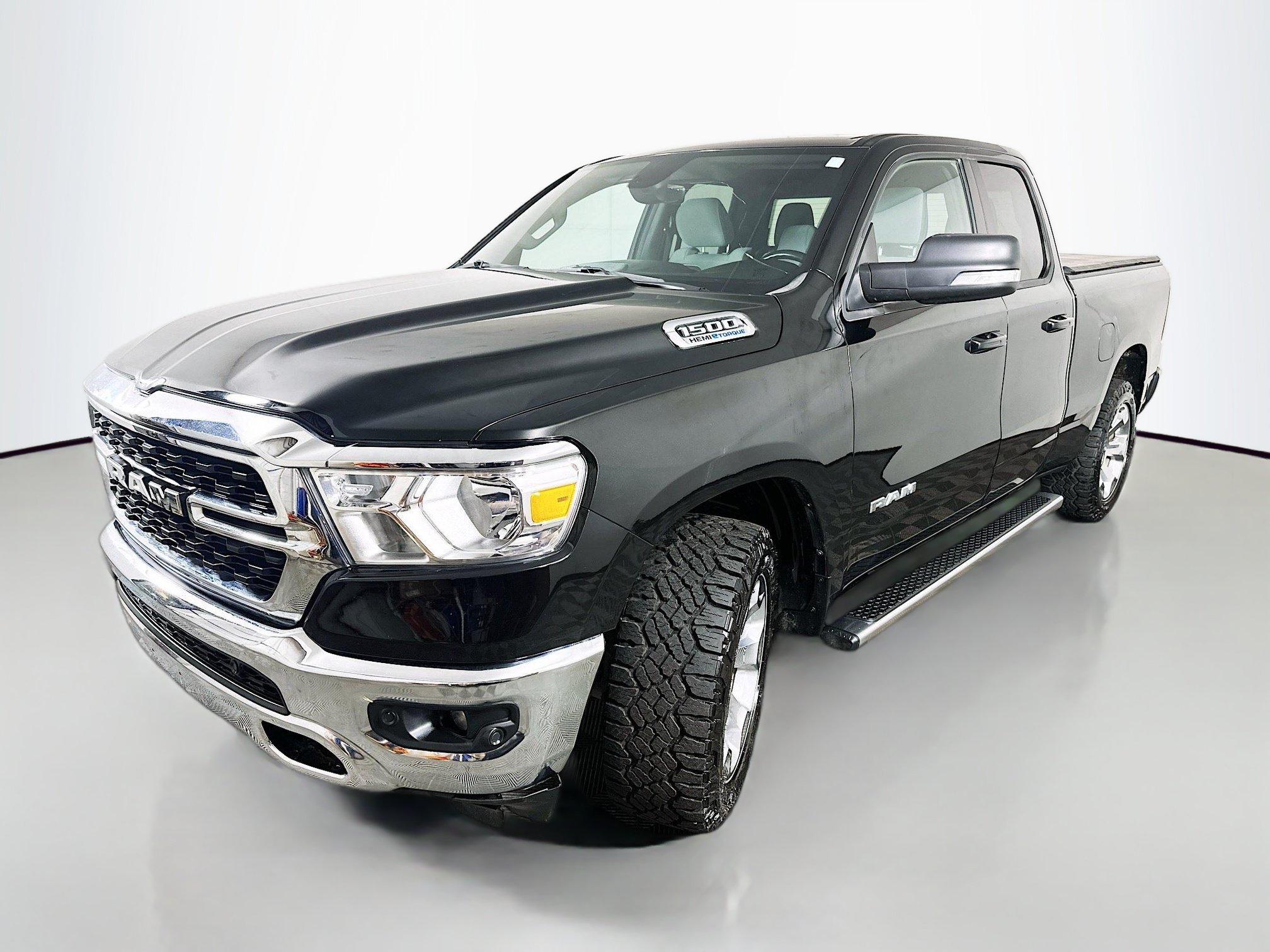 Used 2022 RAM 1500 Big Horn AWD/4WD image 3