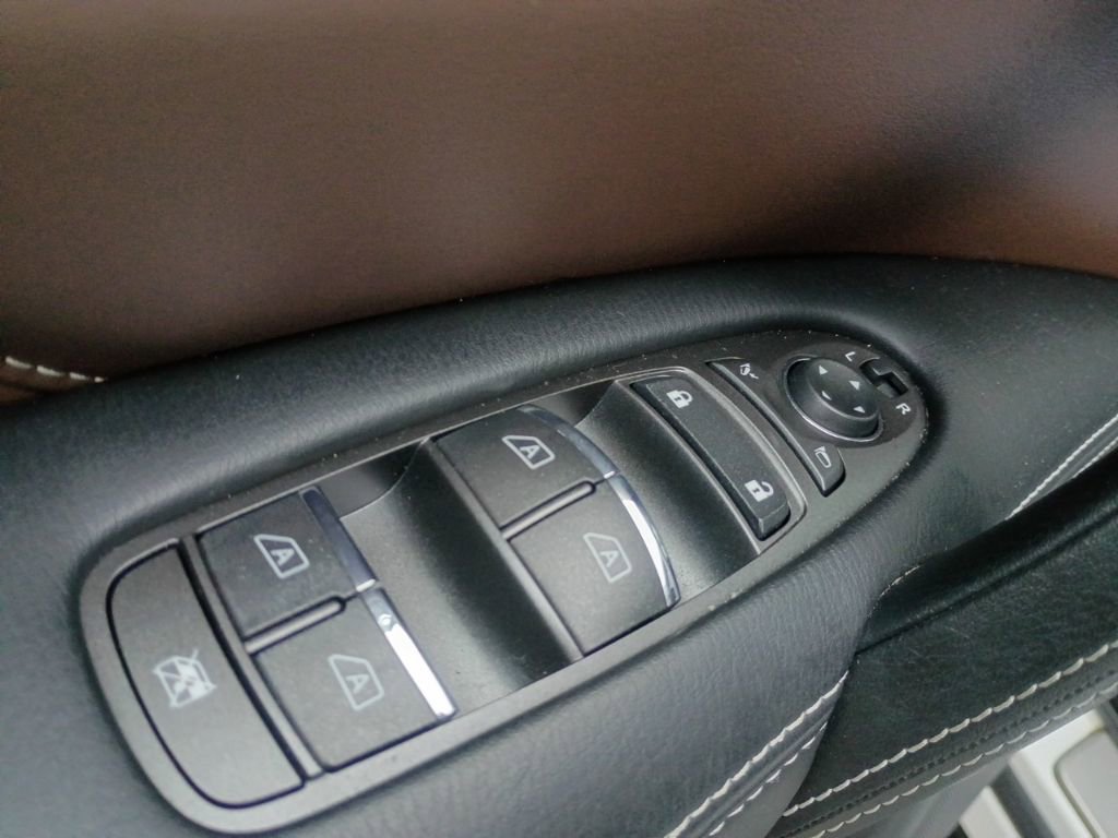 Used 2024 INFINITI QX80 Premium Select w/ Cargo Package image 19