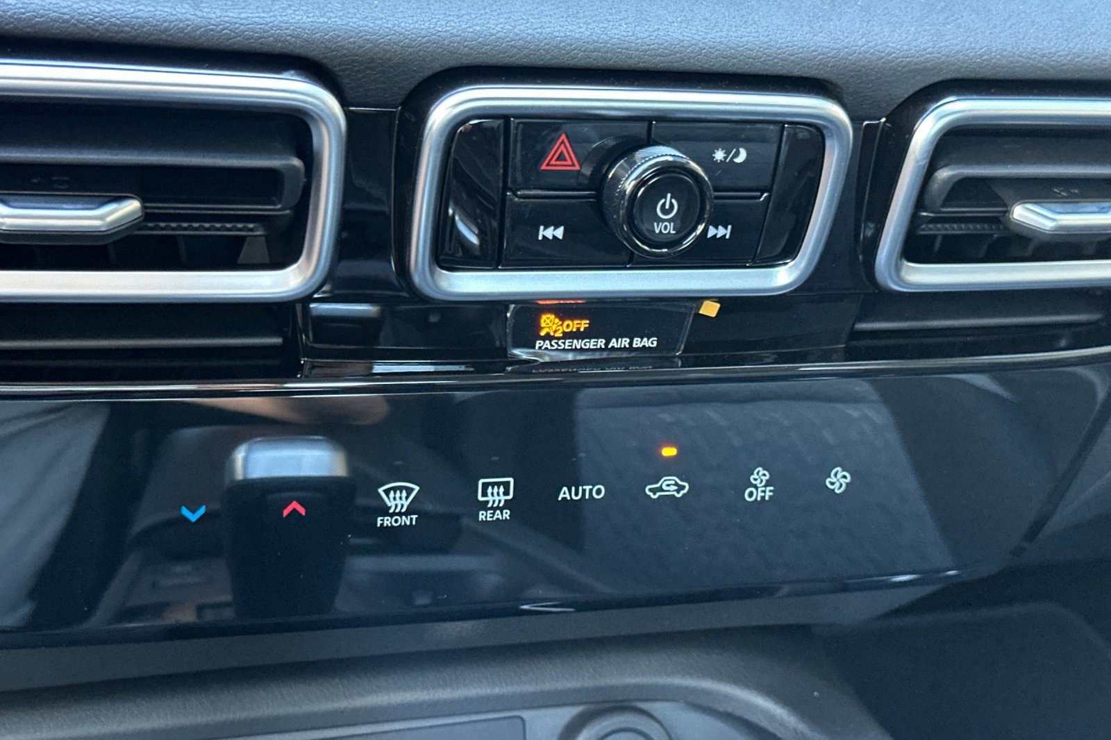 New 2027 Nissan Sentra SV FWD image 31