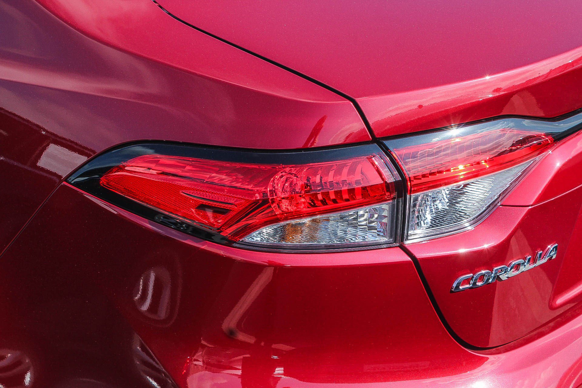 Used 2025 Toyota Corolla LE FWD image 11
