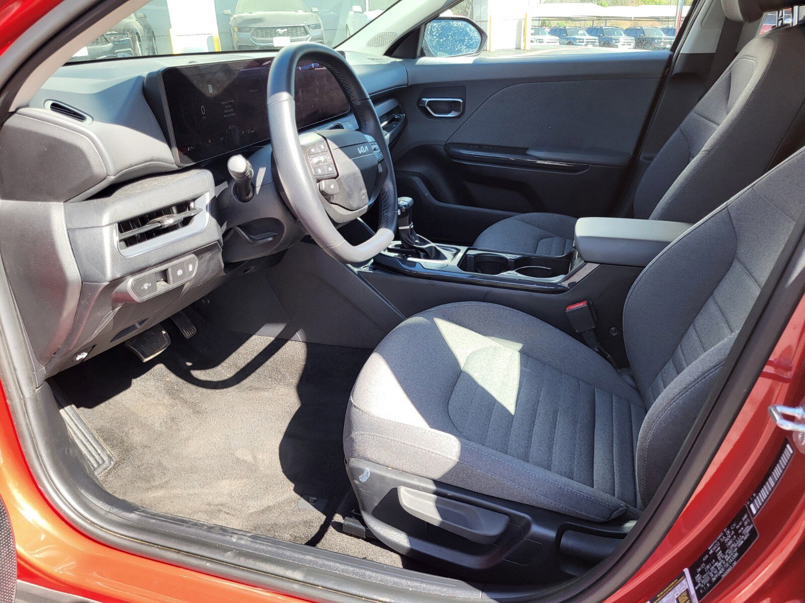 Used 2025 Kia K4 EX FWD image 19
