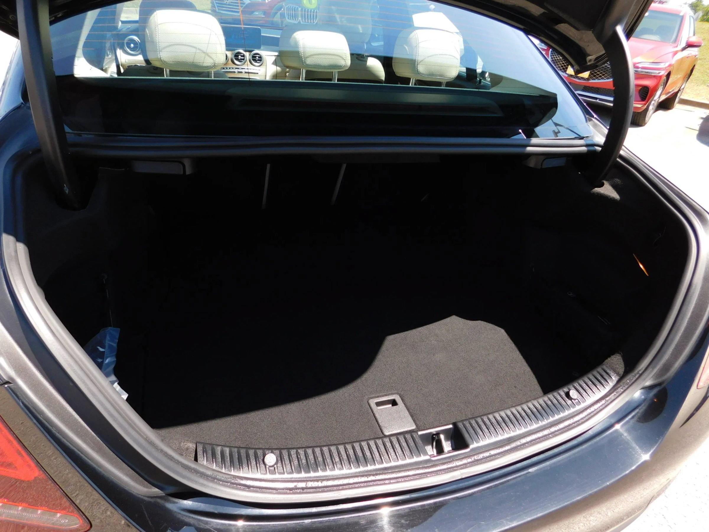Used 2020 Mercedes-Benz C 300 4MATIC Sedan image 8