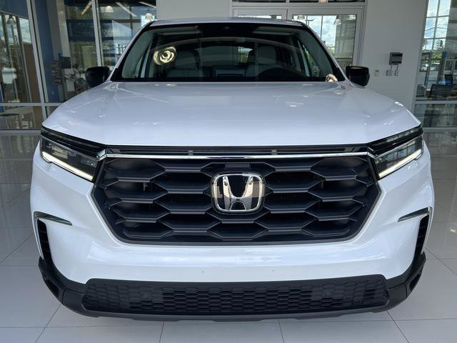 Used 2023 Honda Pilot LX image 4