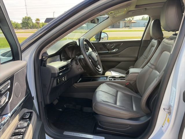 Used 2025 Lincoln Corsair FWD w/ Equipment Group 101A image 9