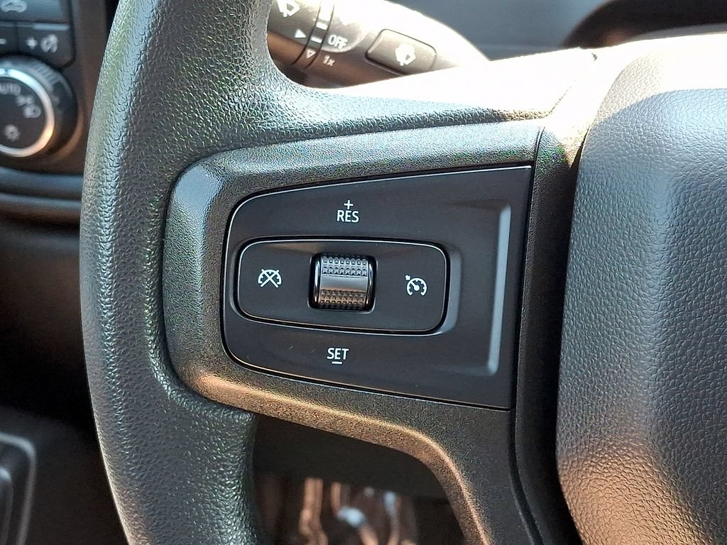 Certified 2020 Chevrolet Silverado 1500 Custom w/ Custom Value Package AWD/4WD image 21