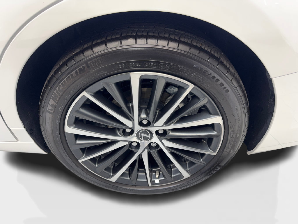 Used 2025 Lexus ES 300h w/ Premium Package FWD image 86