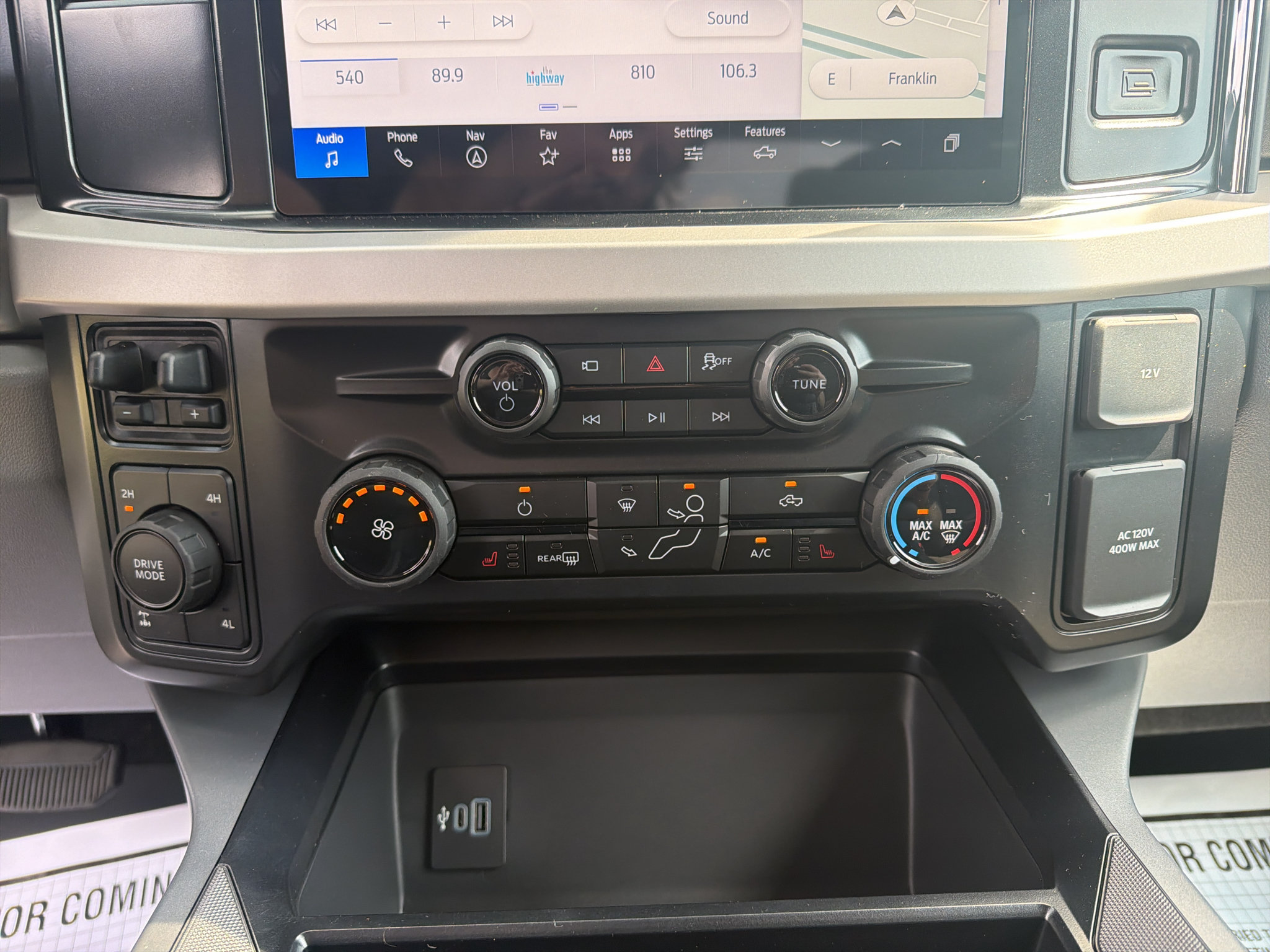New 2027 Ford F250 XLT w/ XLT Premium Package AWD/4WD image 13