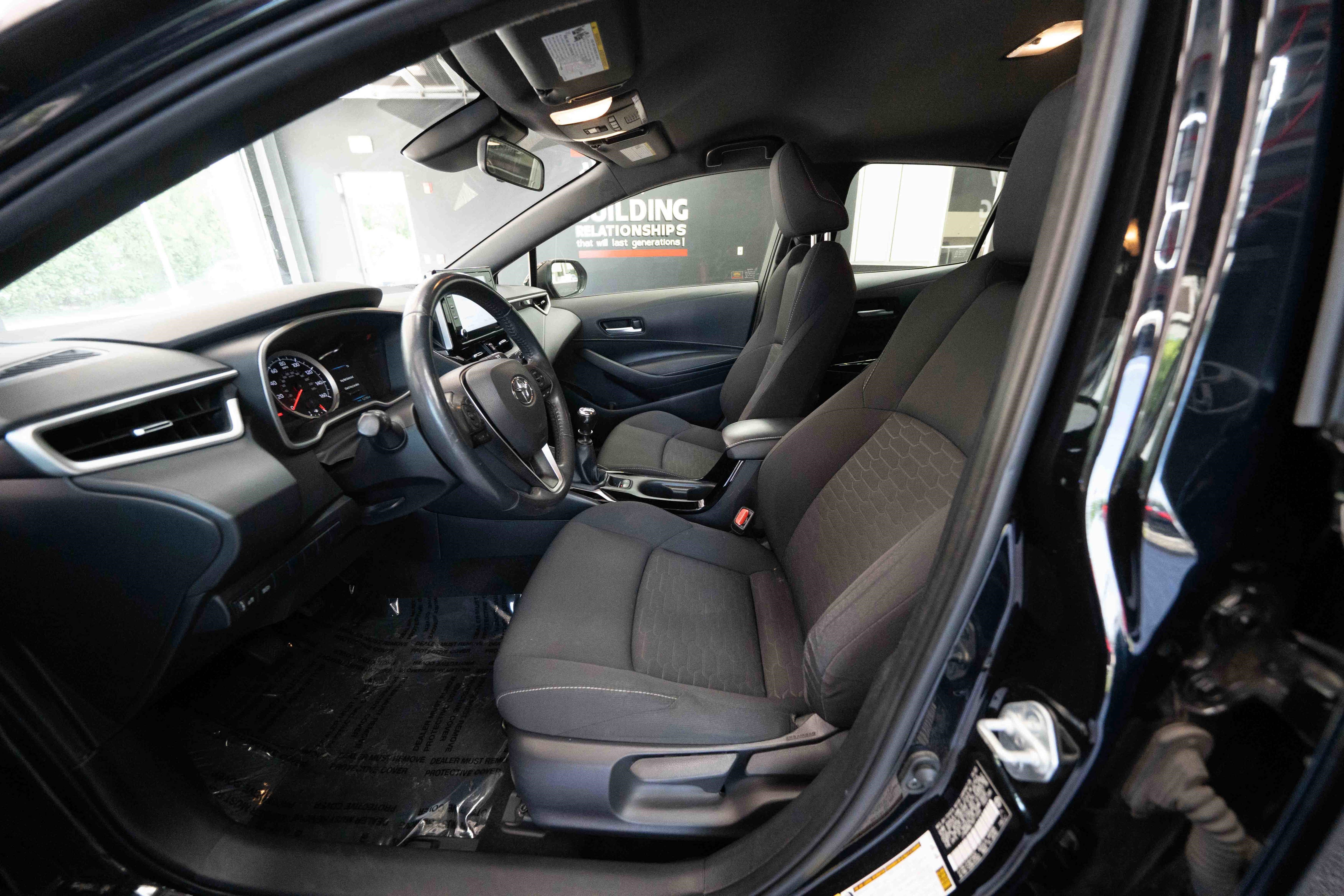 Used 2021 Toyota Corolla SE FWD image 9