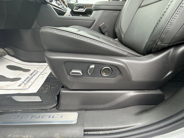 New 2026 GMC Sierra 3500 Denali w/ Denali Reserve Package image 14