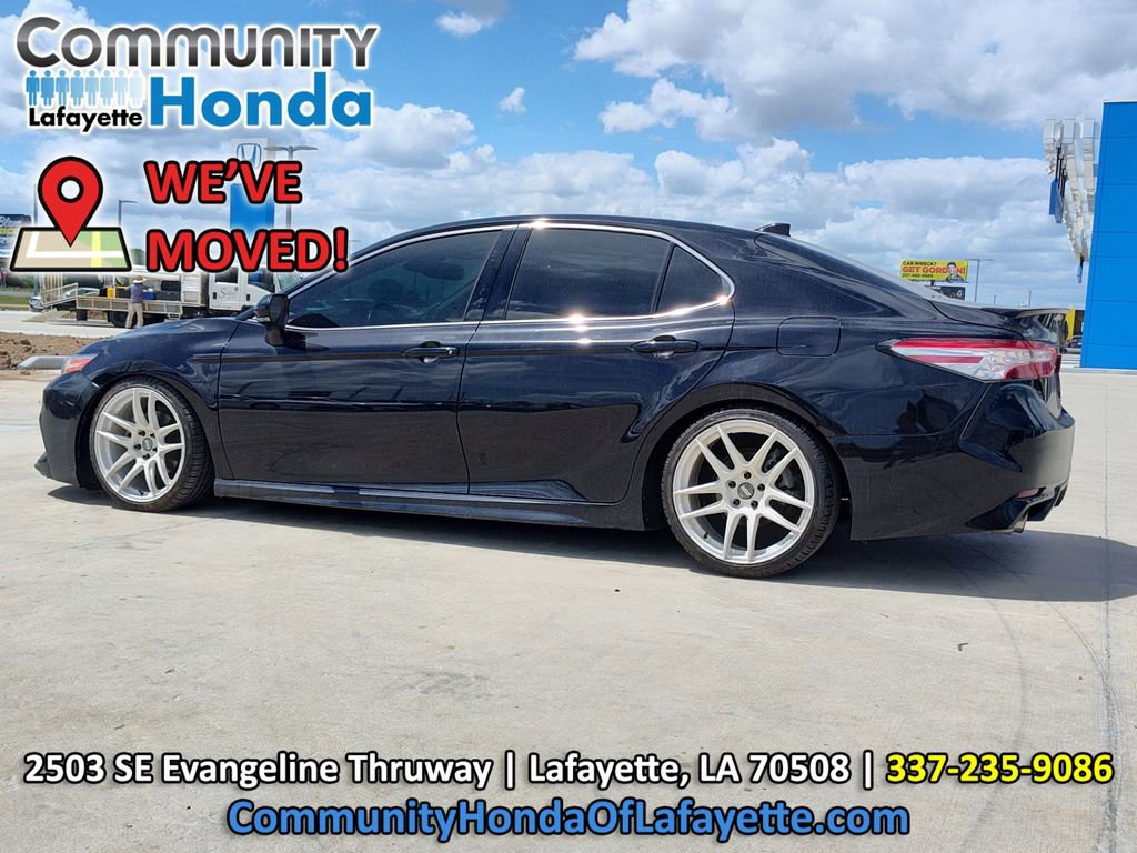 Used 2020 Toyota Camry XSE FWD image 5