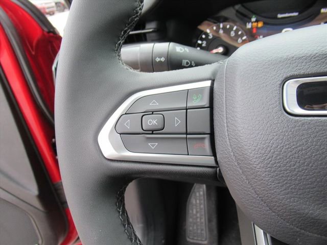 New 2026 Jeep Compass Latitude w/ Mopar Graphics Package image 17