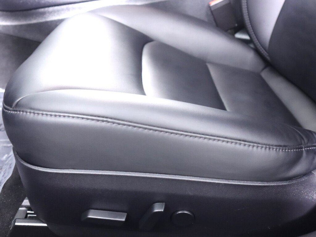 Used 2018 Tesla Model 3 Long Range RWD image 26
