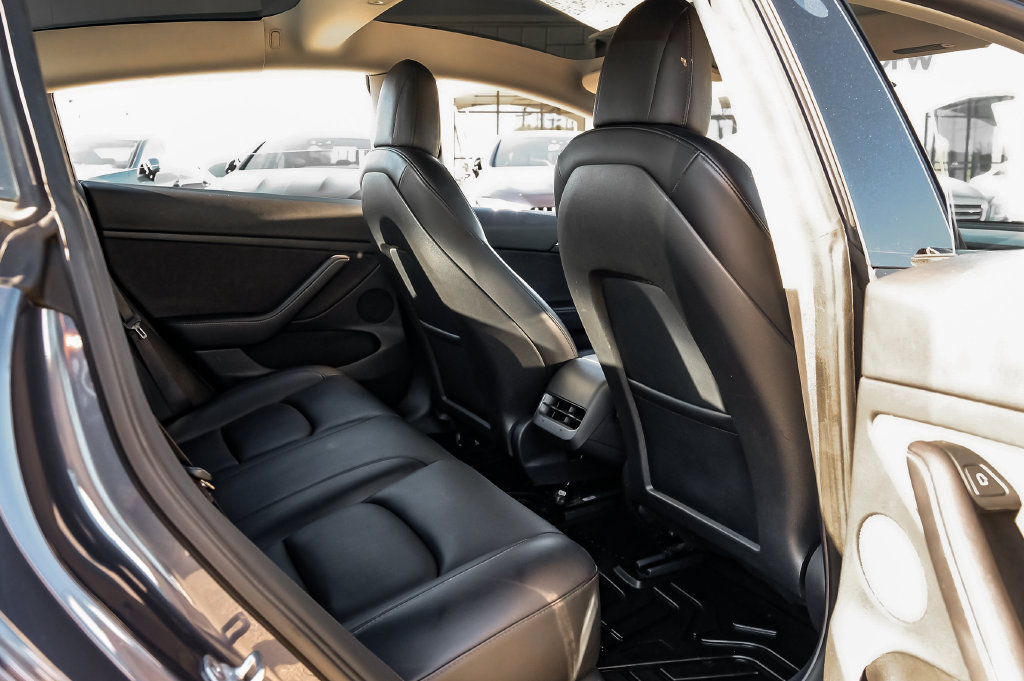 Used 2022 Tesla Model 3 Performance AWD/4WD image 35