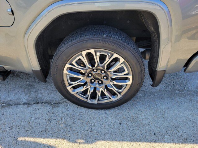 Used 2023 GMC Sierra 1500 Denali Ultimate image 10