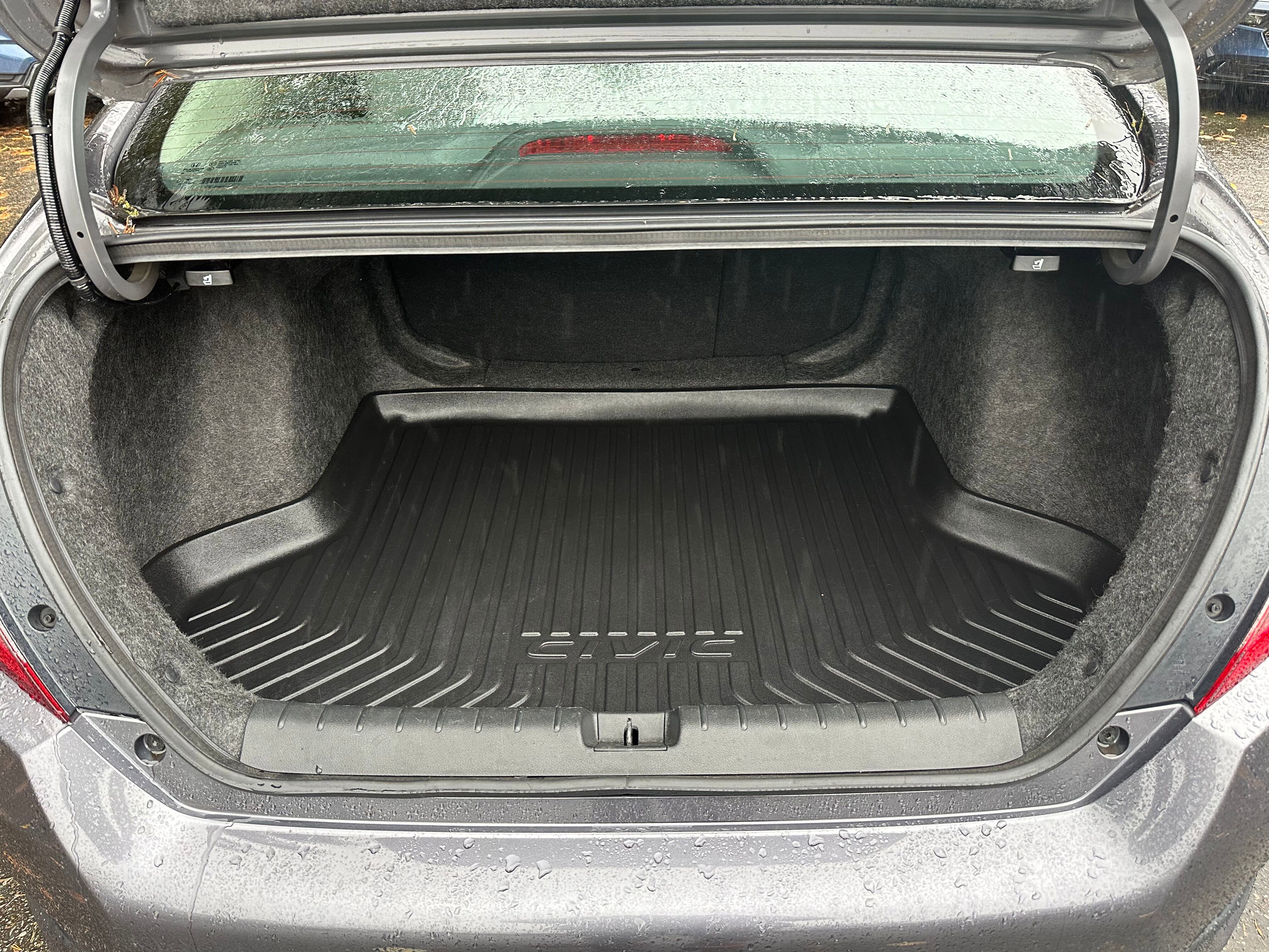 Used 2016 Honda Civic Touring image 14