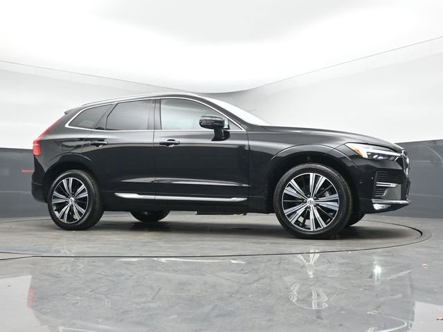 Used 2023 Volvo XC60 B5 Plus w/ Climate Package image 35