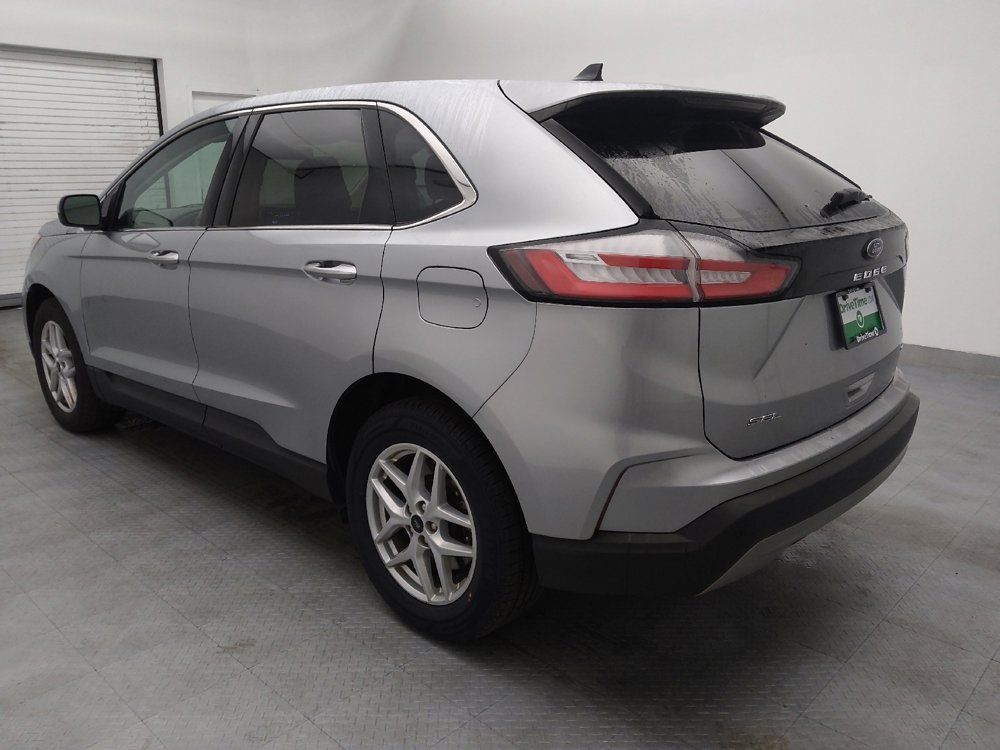 Used 2024 Ford Edge SEL image 3