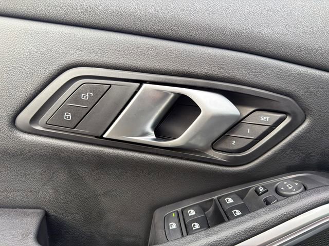 Used 2025 BMW 330i xDrive Sedan w/ Convenience Package image 24