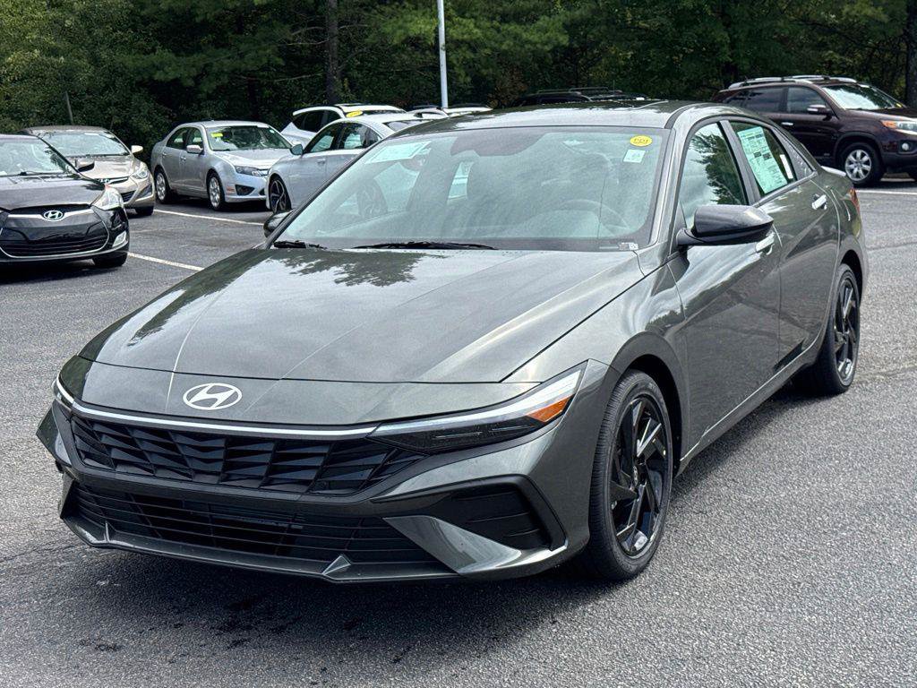 New 2026 Hyundai Elantra SEL Sport