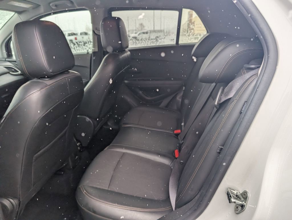 Used 2018 Chevrolet Trax LT w/ LT Convenience Package image 9