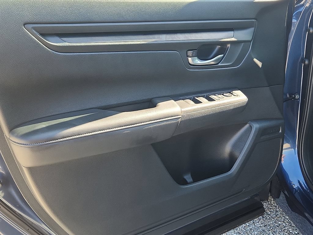 Used 2025 Honda CR-V EX image 8