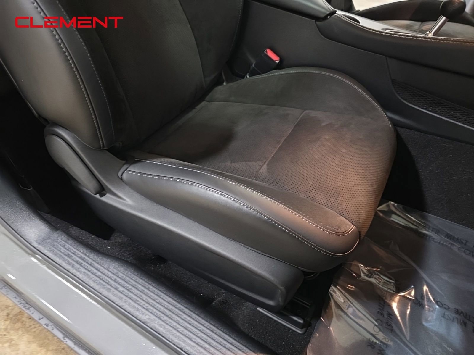 Used 2023 Dodge Challenger R/T w/ Plus Package image 30