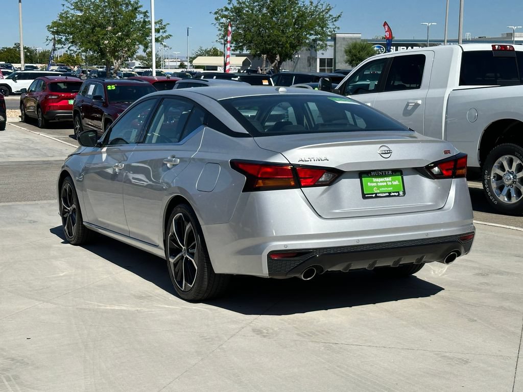 Used 2024 Nissan Altima 2.5 SR FWD image 4