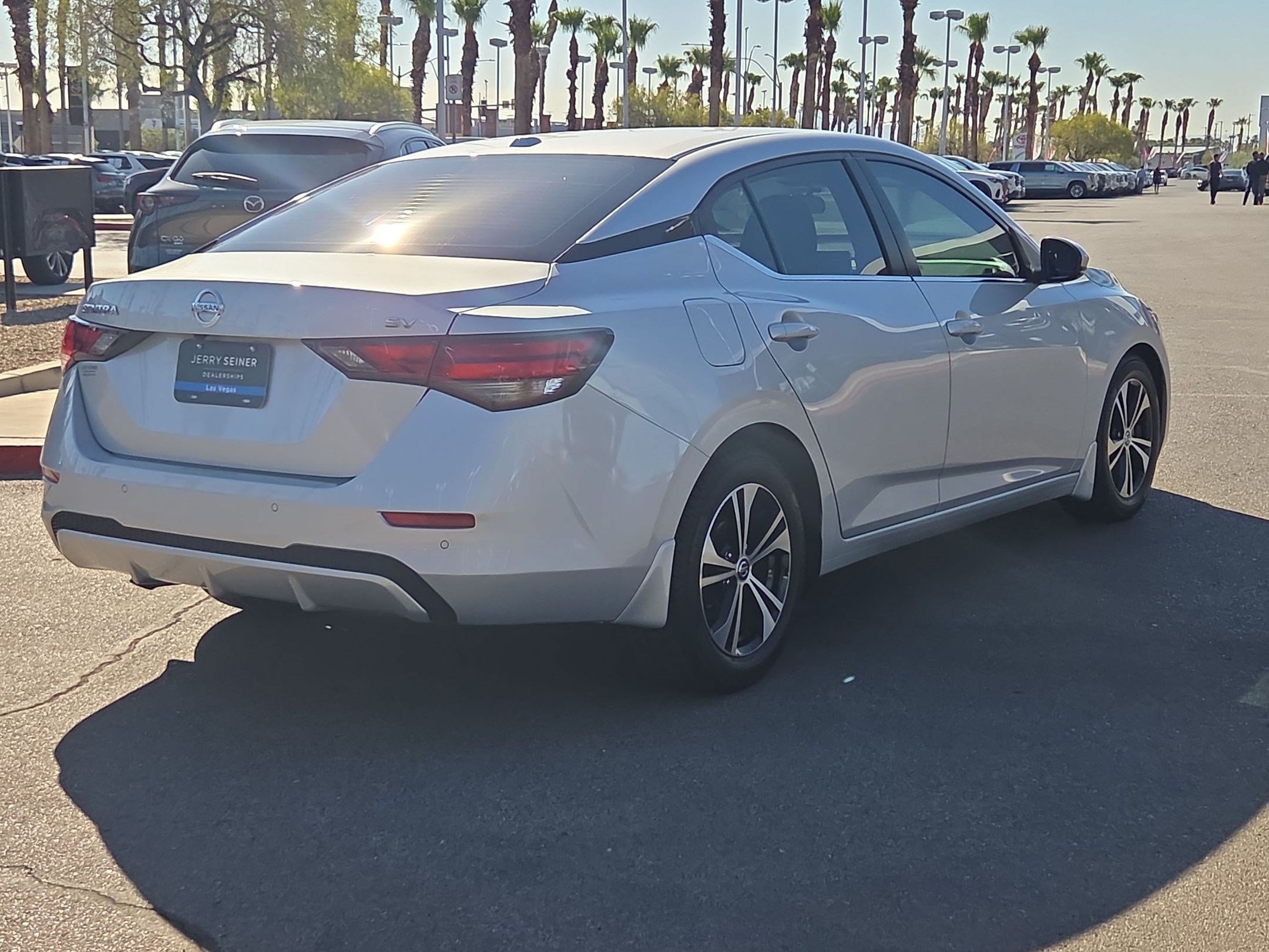 Used 2020 Nissan Sentra SV FWD image 5