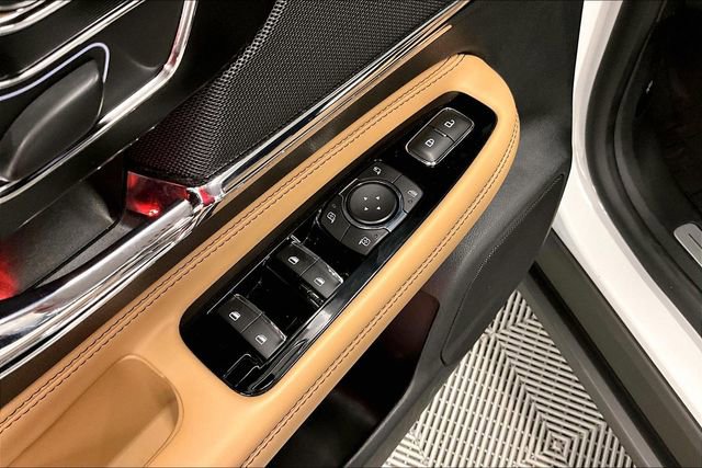 Used 2021 Lincoln Corsair Reserve w/ Equipment Group 201A image 31